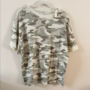 Aerie Camo Short Sleeve Tee - Green and Tan